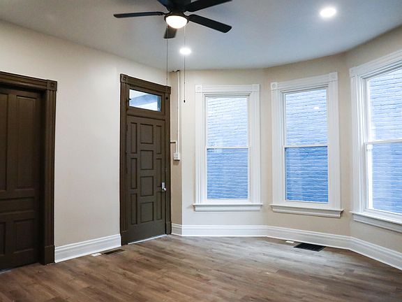 3rd image of 1513 Woodburn Ave