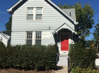 246 Park Ave #1, Nutley, NJ 07110