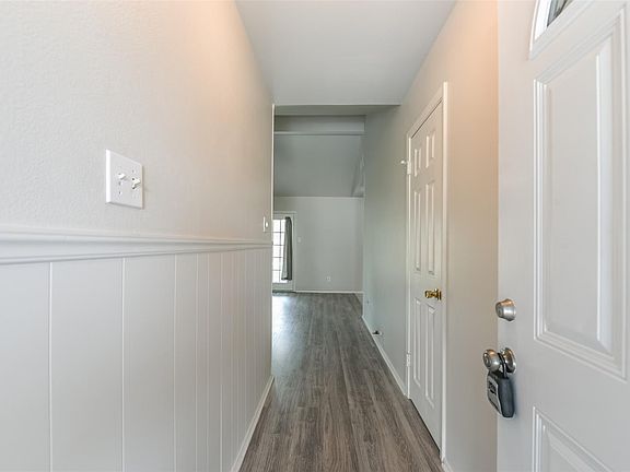 3rd image of 5514 Vickita Dr