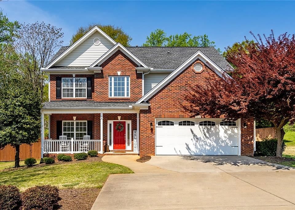 1st image of 504 S Sweetwater Hills Dr