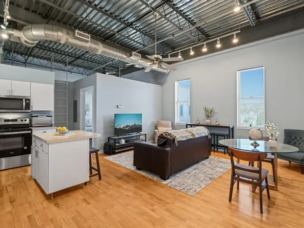 700 Market St Unit 215, Chapel Hill, NC 27516