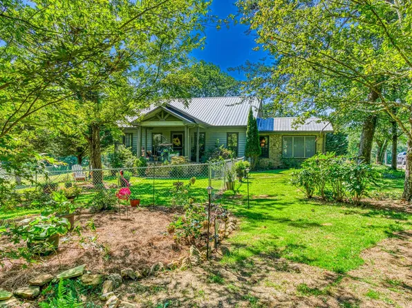 320 Spring Cove Rd, Florence, AL 35634