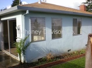 208 Hayes Ave, Petaluma, CA 94952