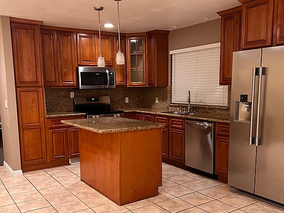 2nd image of 125 Berkshire Dr