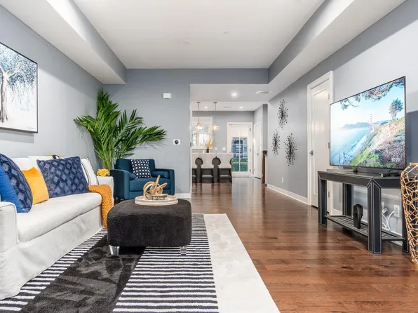 97 N 6th St #Townhouse 73, Columbus, OH 43215