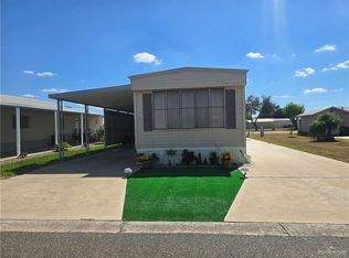 424 Las Fuentes Dr, Alamo, TX 78516