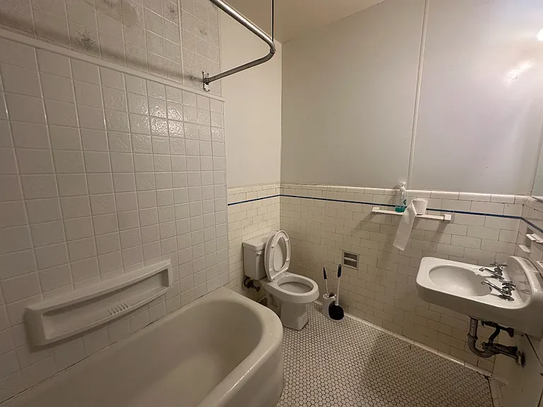 602 Union St — Photo 16