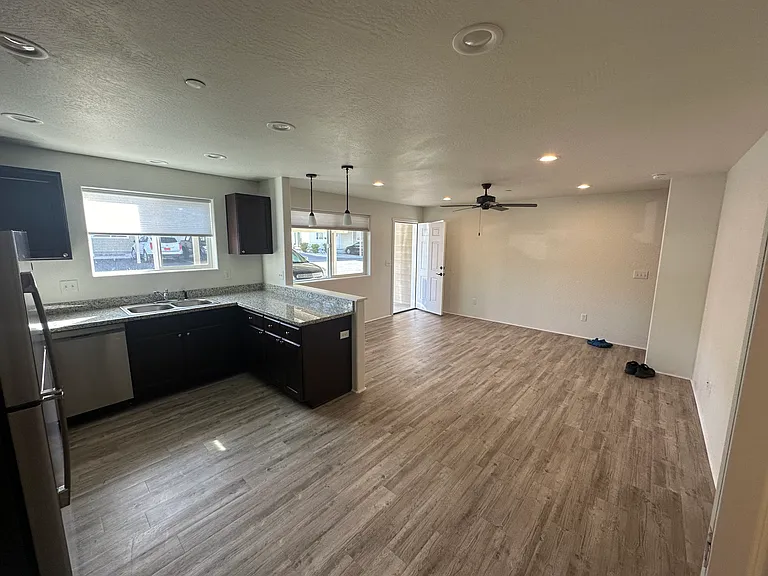 210 Cheryl Ln #1 — Photo 3