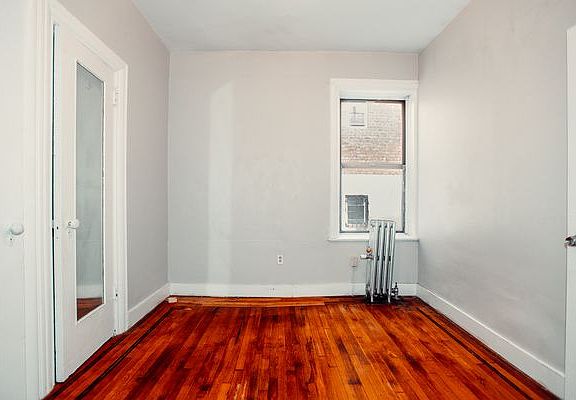 5th image of 657 E 21st St #D10