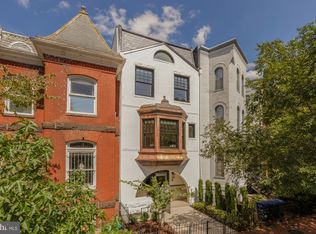 906 A St SE, Washington, DC 20003