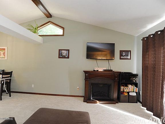 5th image of 4775 Summer Creek Ln SE