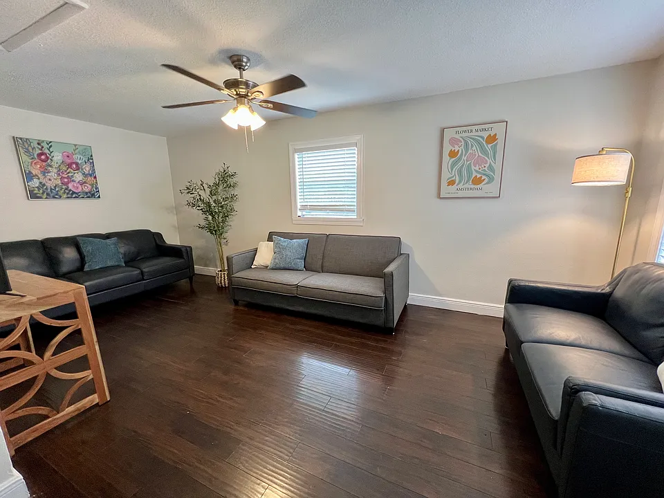 6 Kasey Dr