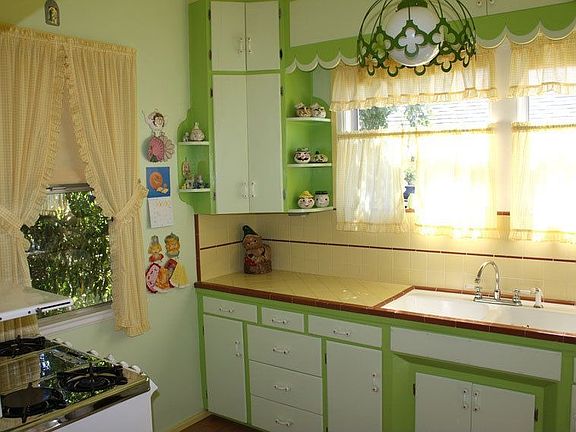 Kitchen 1
