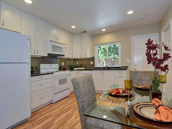 5th image of 7328 Pittsfield Way