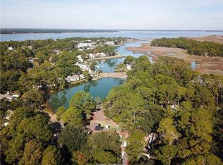 7 Wren Dr, Hilton Head Island, SC 29928