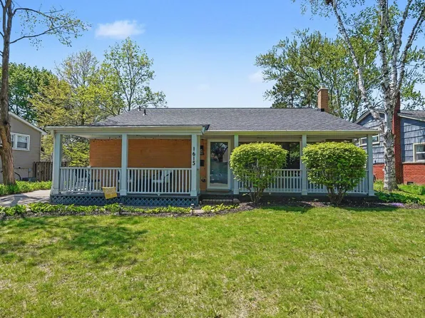 1615 Saunders Cres, Ann Arbor, MI 48103