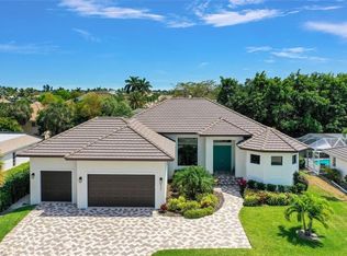 927 S Flamingo Cir, Marco Island, FL 34145