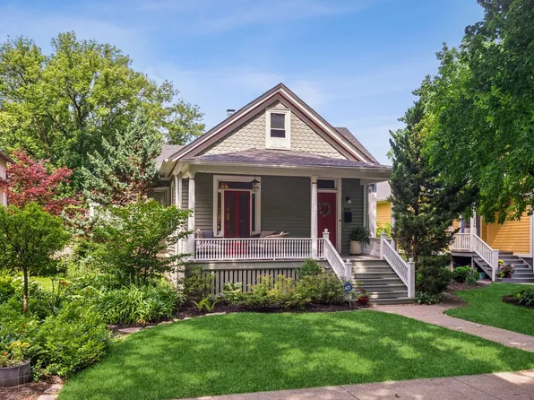 1422 Wesley Ave, Evanston, IL 60201