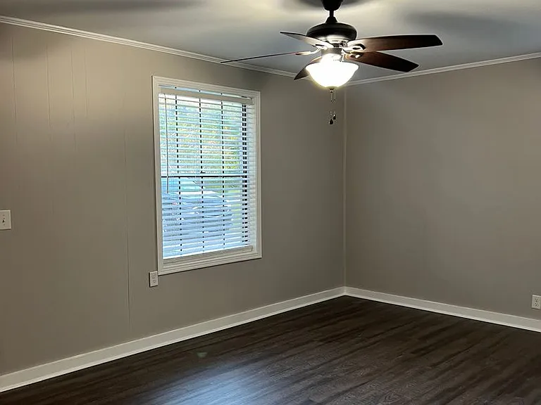 122 Forest Ave — Photo 5