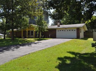 8 Lejer Ln, Saint Peters, MO