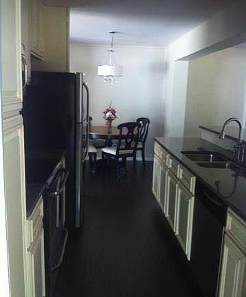5th image of 1706 Cordell Dr #1