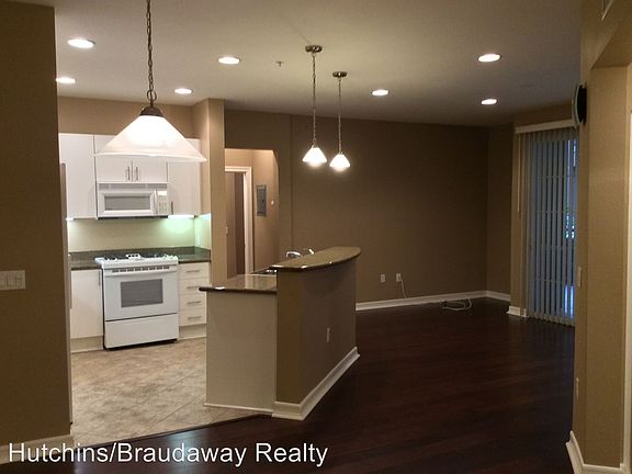 2nd image of 1480 Broadway Unit 2227