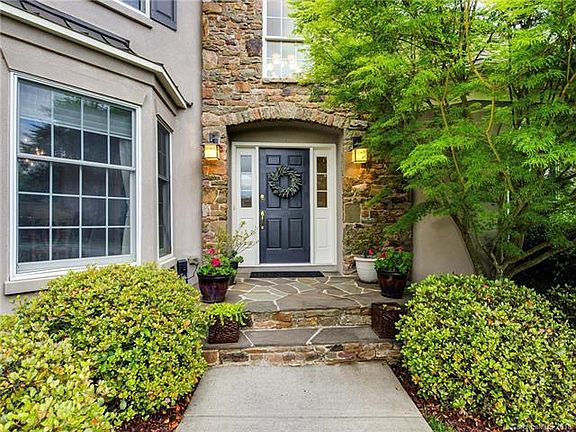 2nd image of 2013 Groves Edge Ln
