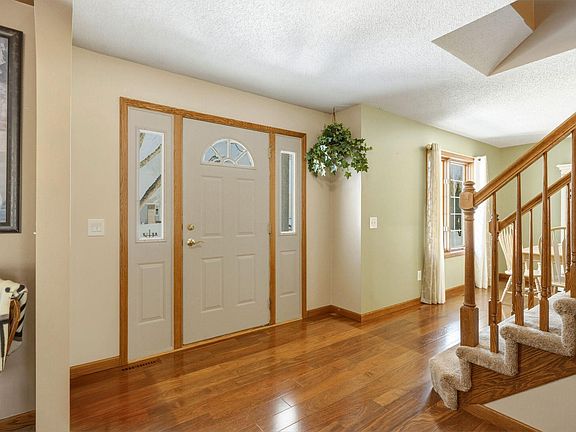 4th image of 7870 Jocelyn Ave S