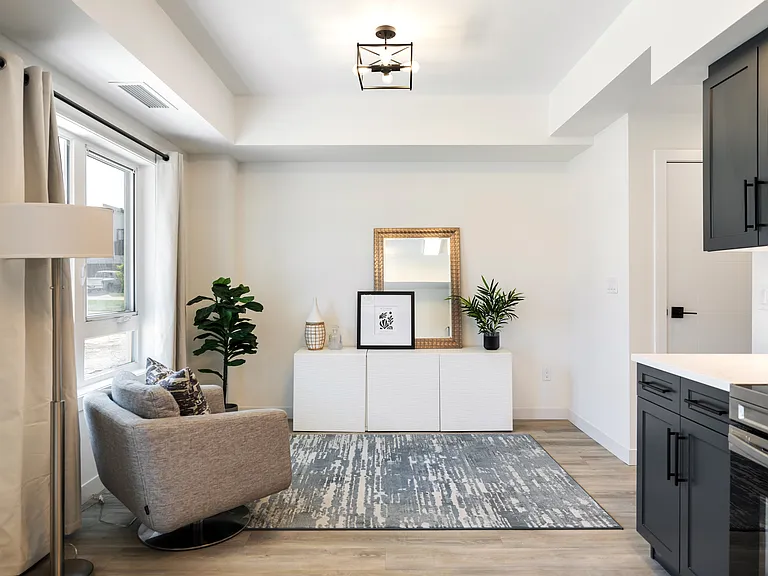 11 Merkel Manza Blvd — Photo 8