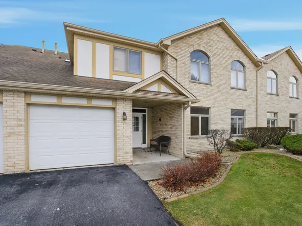 6431 Pine Cone Dr APT 2, Tinley Park, IL 60477