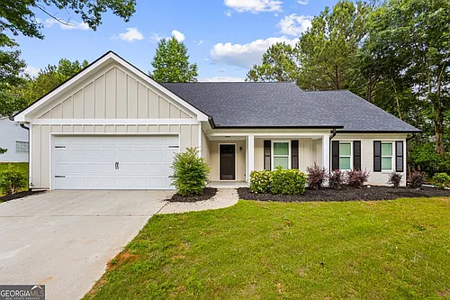 240 Clearwater Dr Photo 1