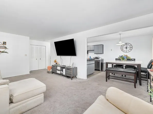 5 Riverview Court image 8 of 20