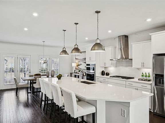 2nd image of 2052 Falls Park Way