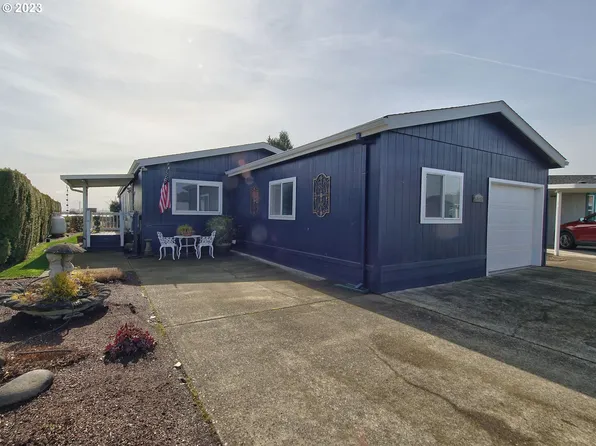 51400 NW Westlake Dr #75, Scappoose, OR 97056