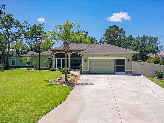2nd image of 2347 Sparkle Ln