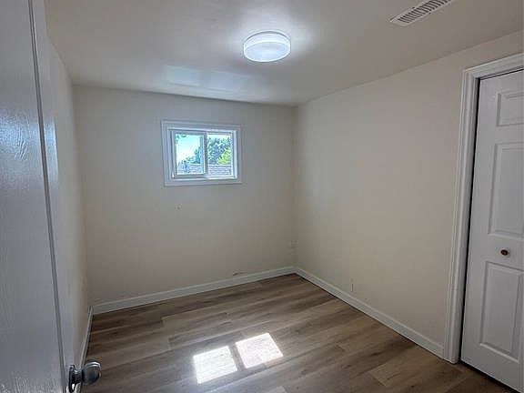 5th image of 699 Charlotte St
