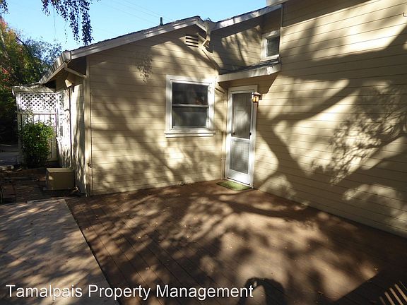 3rd image of 602 Manzanita Ave