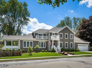 140 W Porter Ave, Naperville, IL 60540