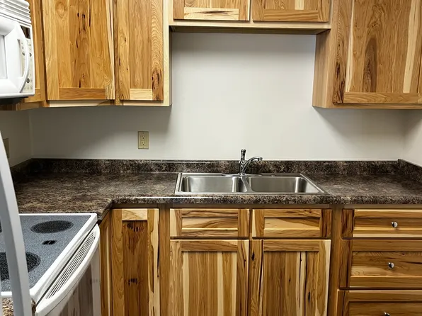 225 Peak Hill Rd #A, Loganville, WI 53943