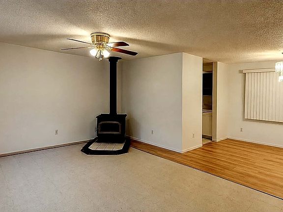 5th image of 11415 Prairie Court SE