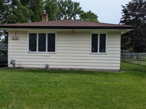 1919 Weiss St, Saginaw, MI 48602