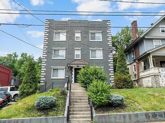 2nd image of 2201 Reading Rd Unit 1