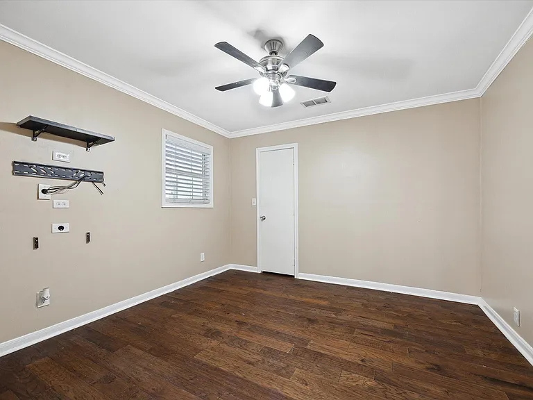 3302 Chris Dr — Photo 12