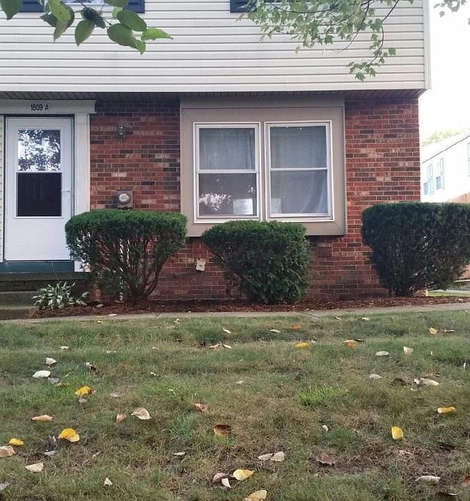 1st image of 1809 Higby Dr