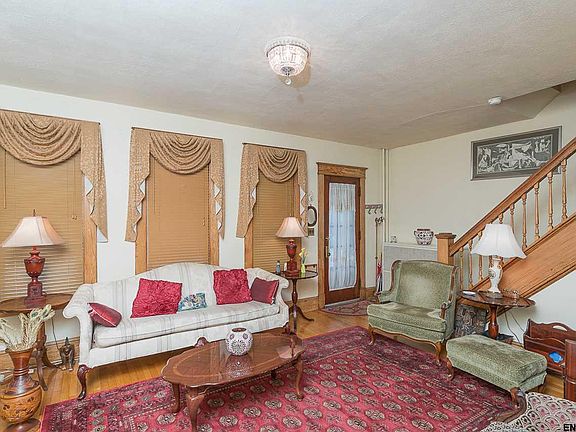 3rd image of 56 Norwood Ave
