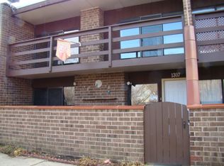 1307 Kenneth Cir, Elgin, IL 60120