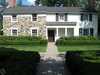 1st image of 746 Puritan Ave