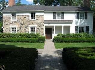 746 Puritan Ave, Birmingham, MI
