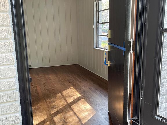 Entry to living room