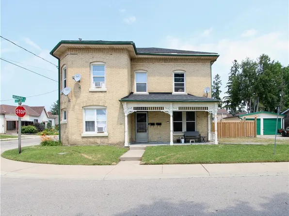 62 Arthur St, Brantford, ON N3S 3H8